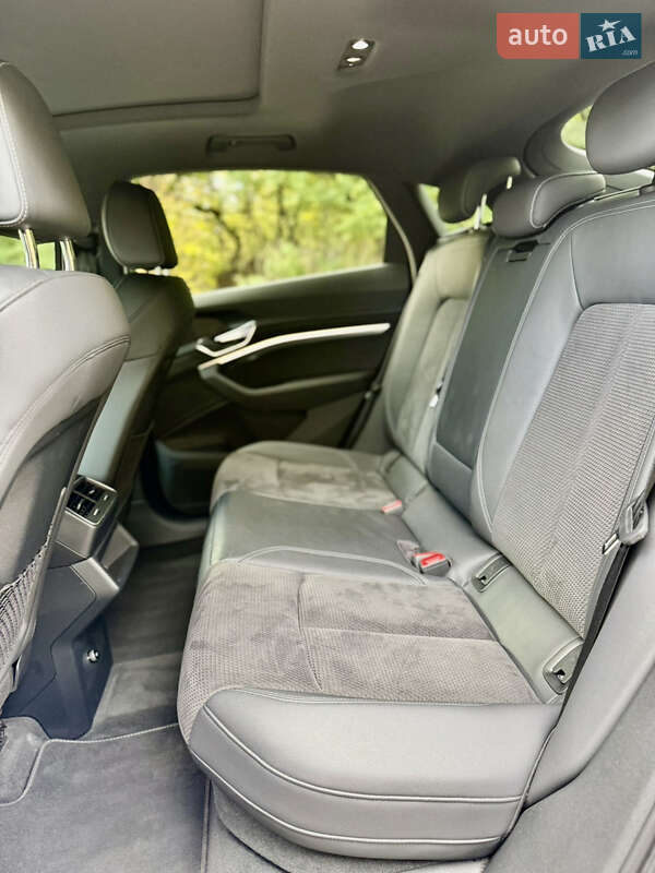 Внедорожник / Кроссовер Audi e-tron 2020 в Львове