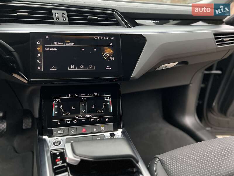 Позашляховик / Кросовер Audi e-tron 2023 в Хмельницькому