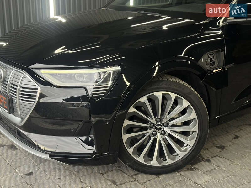 Внедорожник / Кроссовер Audi e-tron 2021 в Мукачево