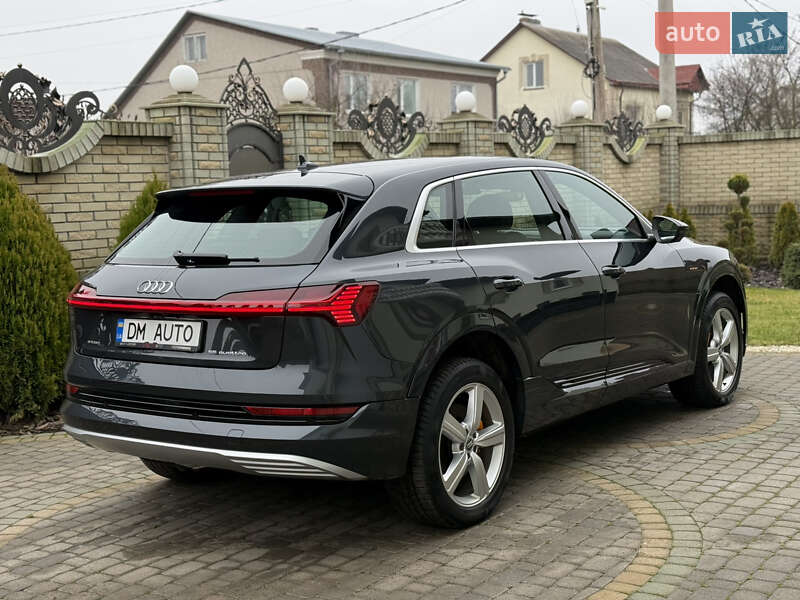Внедорожник / Кроссовер Audi e-tron 2021 в Тернополе