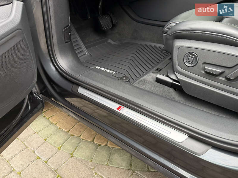 Внедорожник / Кроссовер Audi e-tron 2021 в Тернополе