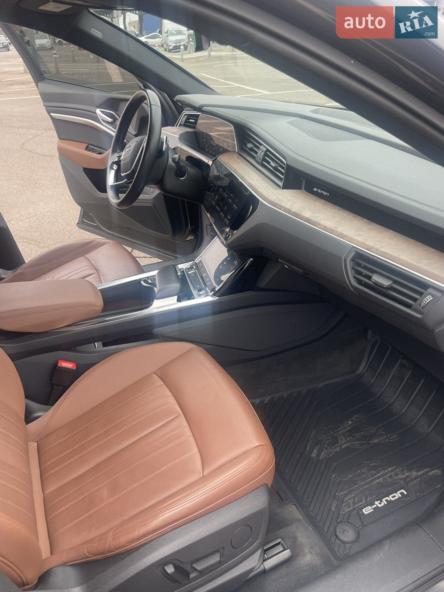 2021 Audi e-tron - мініатюра 11