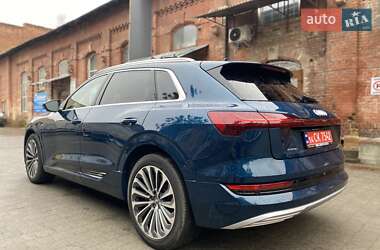 Внедорожник / Кроссовер Audi e-tron 2019 в Львове