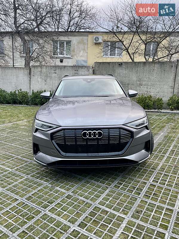 Внедорожник / Кроссовер Audi e-tron 2020 в Львове