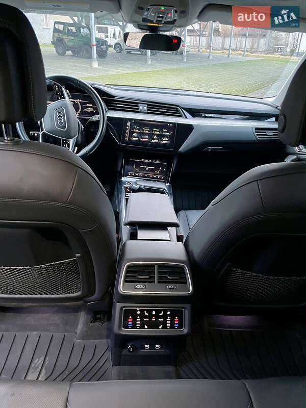 Внедорожник / Кроссовер Audi e-tron 2020 в Львове