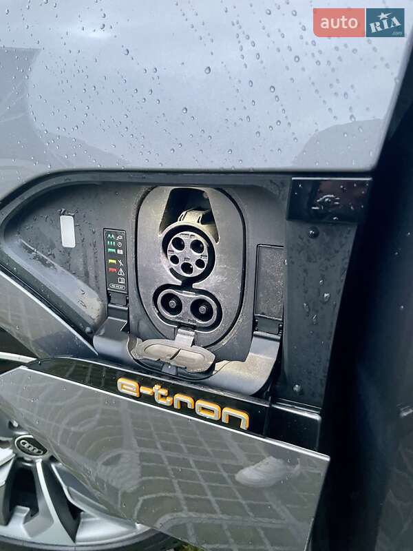 Внедорожник / Кроссовер Audi e-tron 2020 в Львове