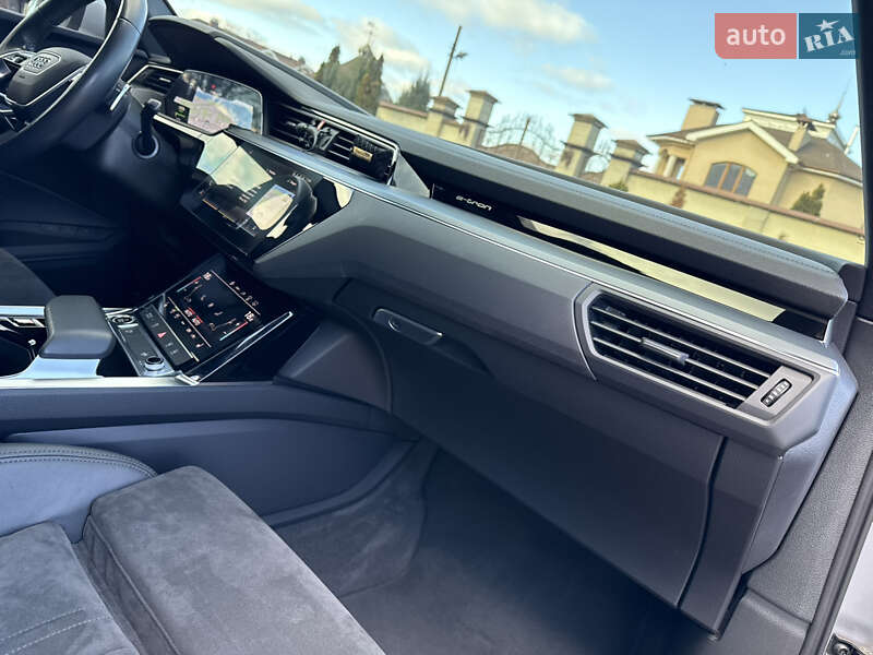 Внедорожник / Кроссовер Audi e-tron 2020 в Днепре