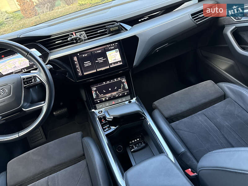 Внедорожник / Кроссовер Audi e-tron 2020 в Днепре