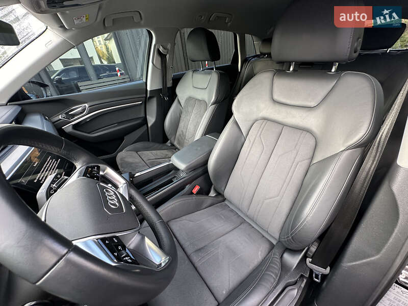 Внедорожник / Кроссовер Audi e-tron 2022 в Киеве