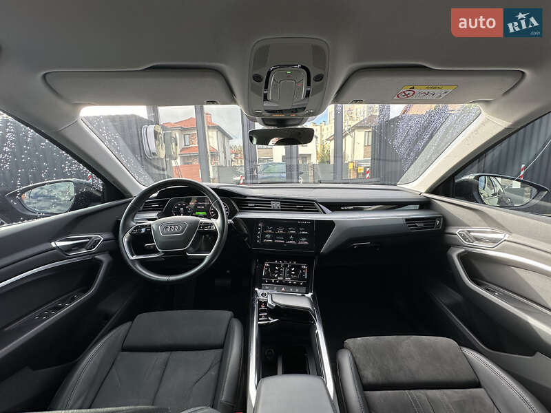 Внедорожник / Кроссовер Audi e-tron 2022 в Киеве