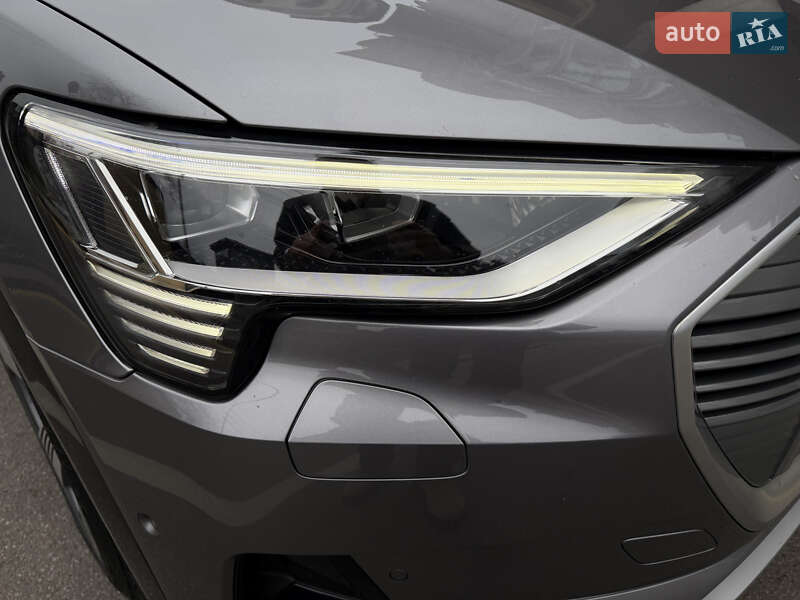 Внедорожник / Кроссовер Audi e-tron 2019 в Киеве