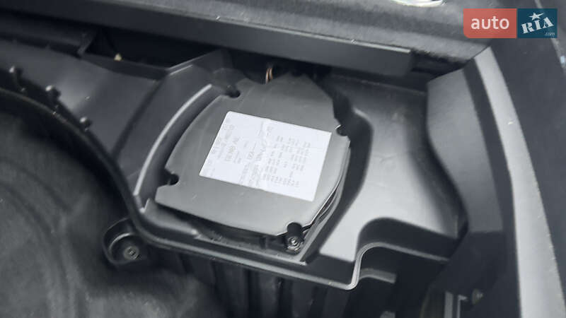 Внедорожник / Кроссовер Audi e-tron 2021 в Сваляве