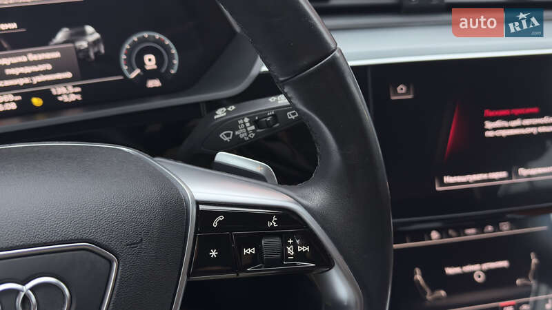 Внедорожник / Кроссовер Audi e-tron 2021 в Сваляве