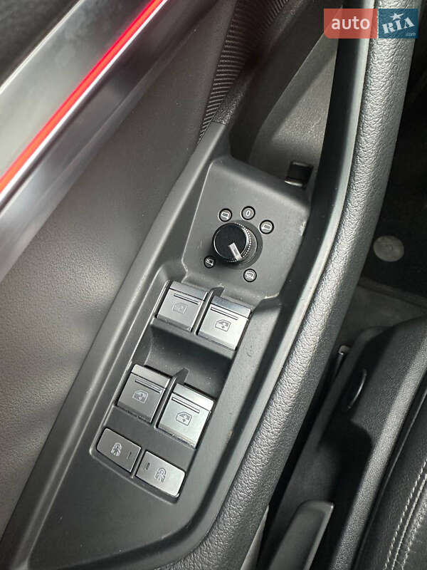 Позашляховик / Кросовер Audi e-tron 2021 в Львові фото 12 Позашляховик / Кросовер Audi e-tron 2021 в Львові