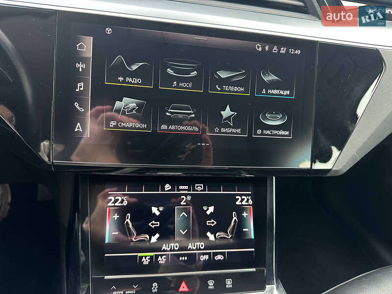 Позашляховик / Кросовер Audi e-tron 2021 в Львові фото 21 Позашляховик / Кросовер Audi e-tron 2021 в Львові