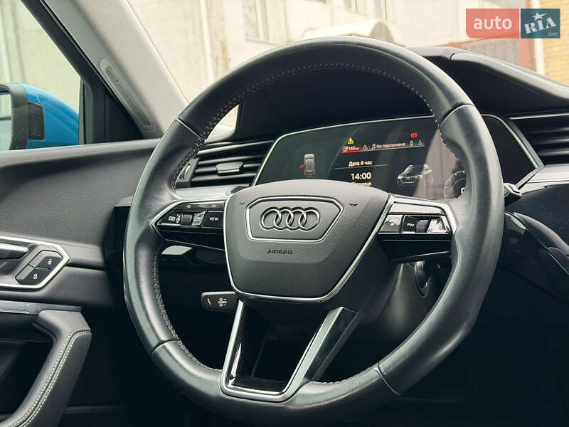 Внедорожник / Кроссовер Audi e-tron 2019 в Киеве