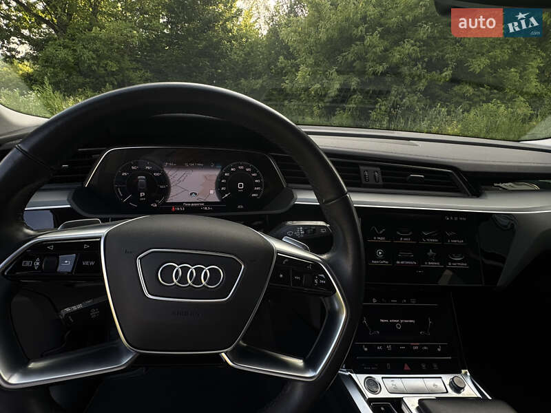 Внедорожник / Кроссовер Audi e-tron 2021 в Львове