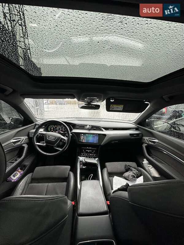Внедорожник / Кроссовер Audi e-tron 2020 в Ивано-Франковске