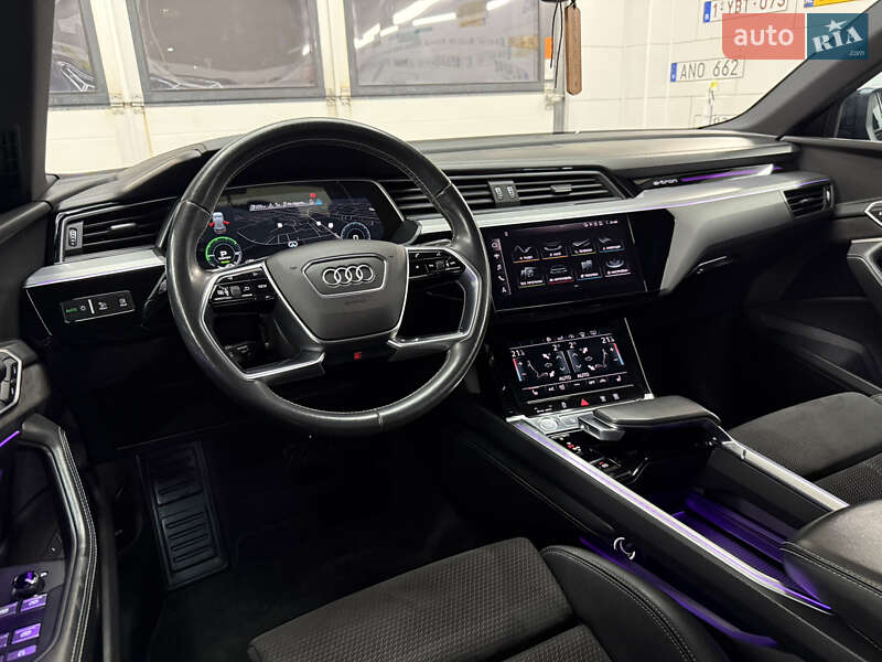 Позашляховик / Кросовер Audi e-tron 2019 в Дрогобичі