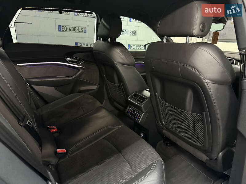 Позашляховик / Кросовер Audi e-tron 2019 в Дрогобичі