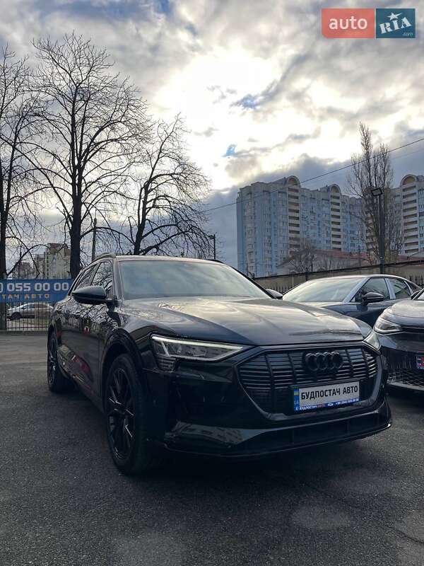 Позашляховик / Кросовер Audi e-tron 2021 в Києві