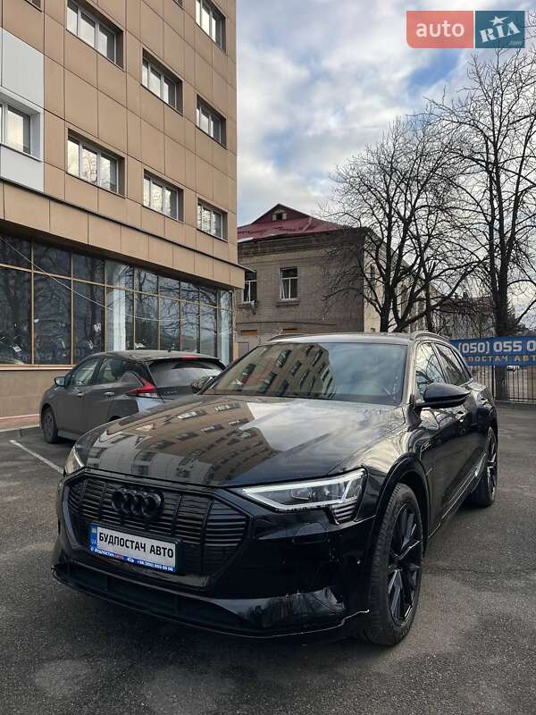 Audi e-tron 2021