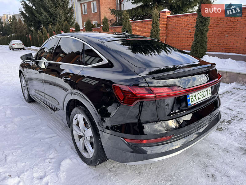 Внедорожник / Кроссовер Audi e-tron 2022 в Хмельницком