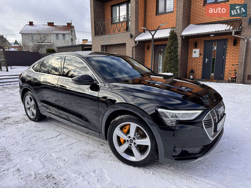 Внедорожник / Кроссовер Audi e-tron 2022 в Хмельницком