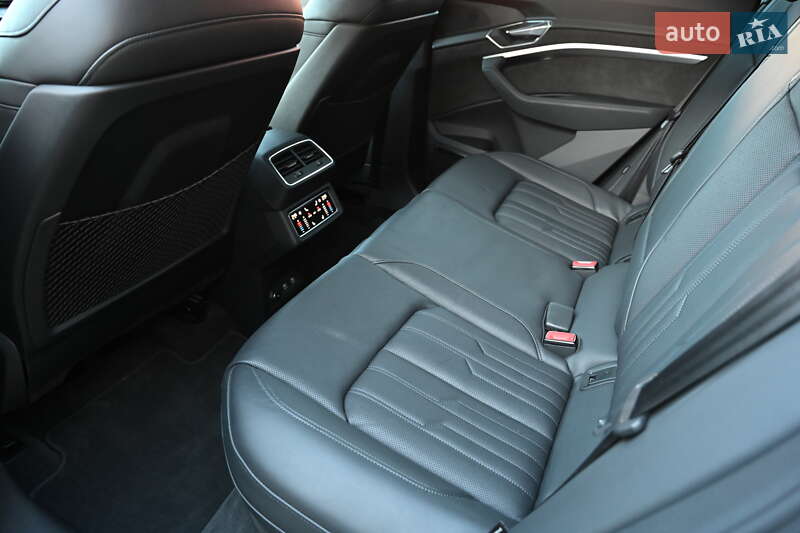 Внедорожник / Кроссовер Audi e-tron 2021 в Львове фото 11 Внедорожник / Кроссовер Audi e-tron 2021 в Львове