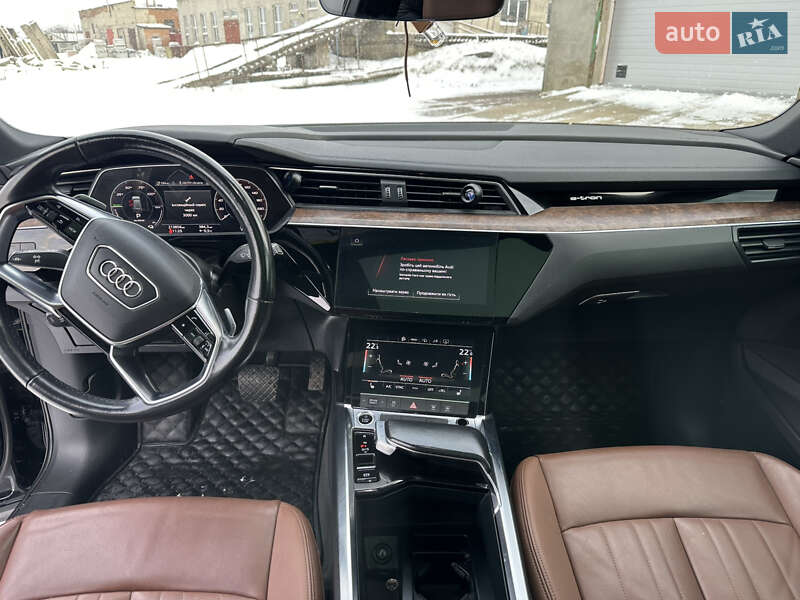 Внедорожник / Кроссовер Audi e-tron 2022 в Сарнах фото 9 Внедорожник / Кроссовер Audi e-tron 2022 в Сарнах