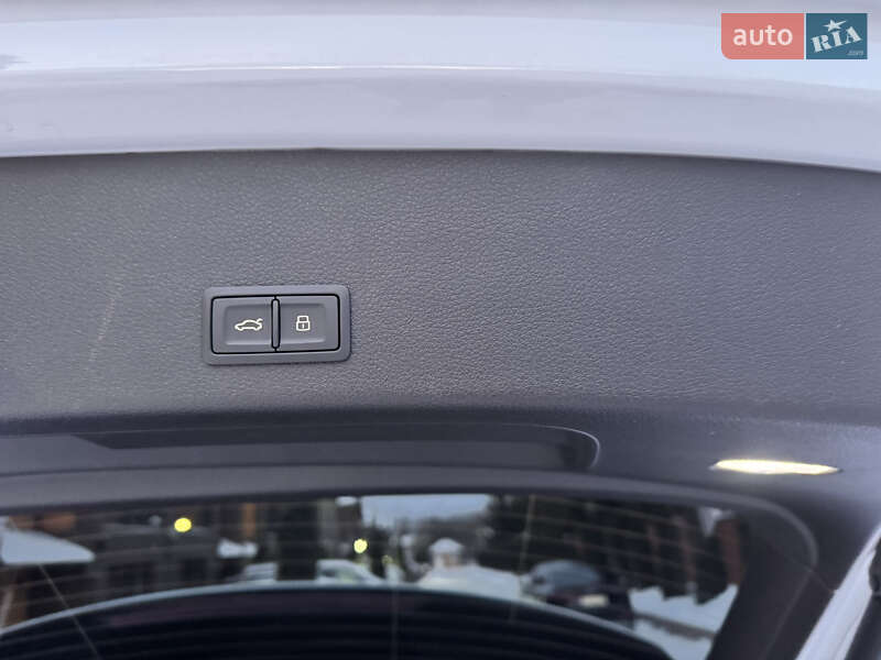 Позашляховик / Кросовер Audi e-tron 2022 в Хмельницькому фото 43 Позашляховик / Кросовер Audi e-tron 2022 в Хмельницькому