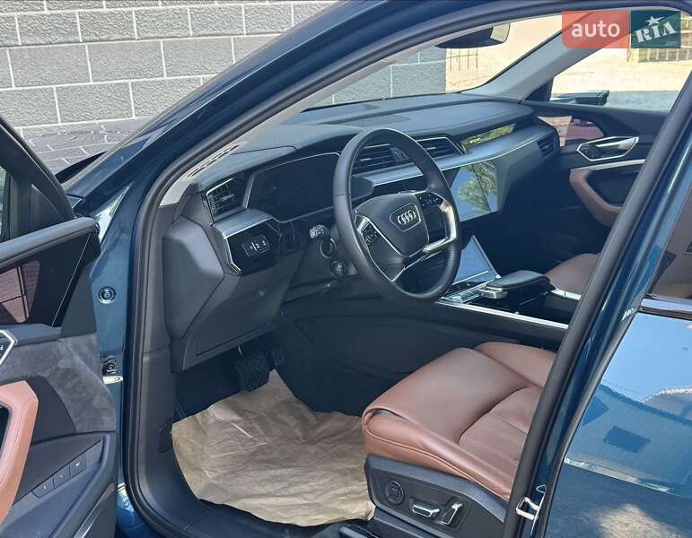 Внедорожник / Кроссовер Audi e-tron 2019 в Кропивницком