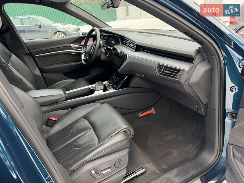 Позашляховик / Кросовер Audi e-tron 2019 в Луцьку