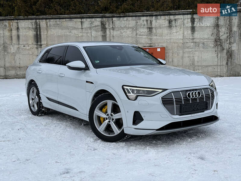 Внедорожник / Кроссовер Audi e-tron 2021 в Ровно