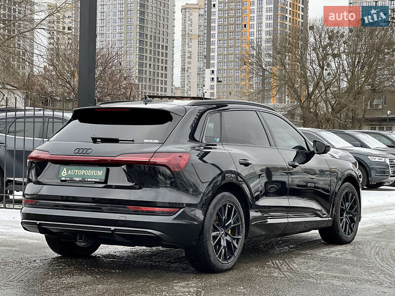 Внедорожник / Кроссовер Audi e-tron 2022 в Киеве