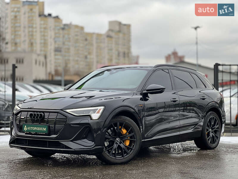 Внедорожник / Кроссовер Audi e-tron 2022 в Киеве