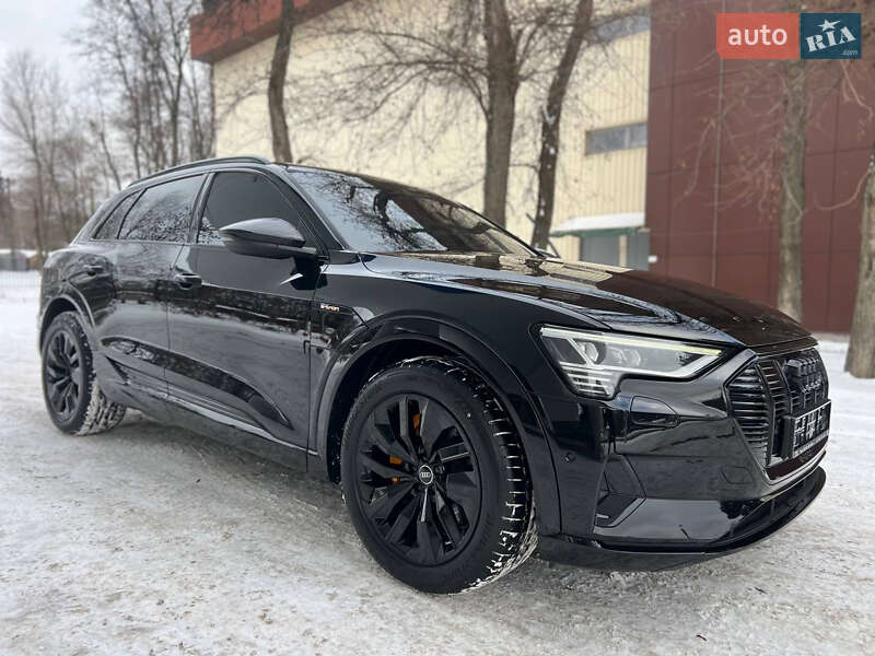 Внедорожник / Кроссовер Audi e-tron 2022 в Днепре