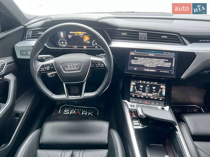 Внедорожник / Кроссовер Audi e-tron 2022 в Днепре