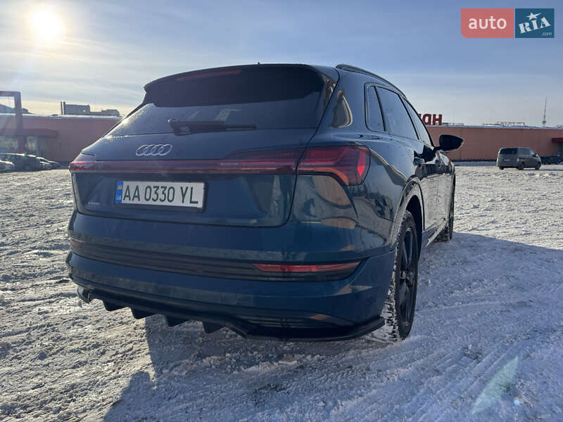 Позашляховик / Кросовер Audi e-tron 2019 в Києві фото 10 Позашляховик / Кросовер Audi e-tron 2019 в Києві