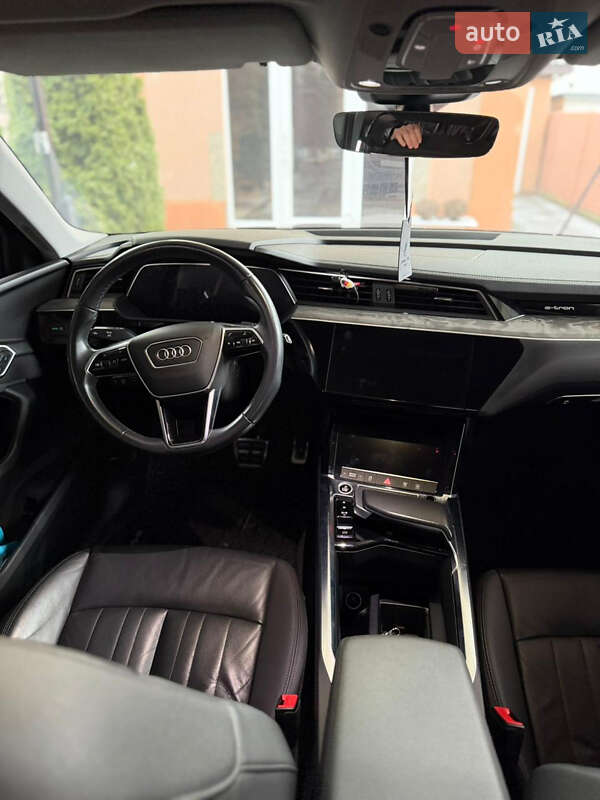 Позашляховик / Кросовер Audi e-tron 2021 в Кривому Розі фото 10 Позашляховик / Кросовер Audi e-tron 2021 в Кривому Розі