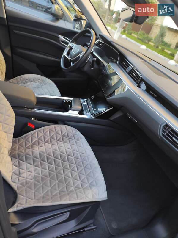 Позашляховик / Кросовер Audi e-tron 2021 в Вінниці фото 12 Позашляховик / Кросовер Audi e-tron 2021 в Вінниці