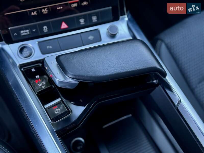 Позашляховик / Кросовер Audi e-tron 2020 в Дрогобичі