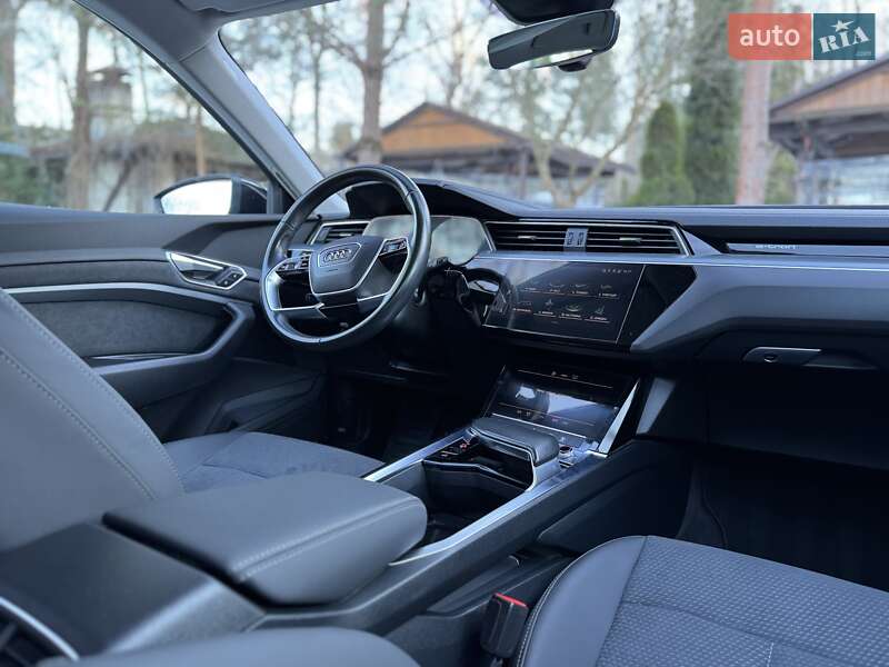 Позашляховик / Кросовер Audi e-tron 2020 в Дрогобичі