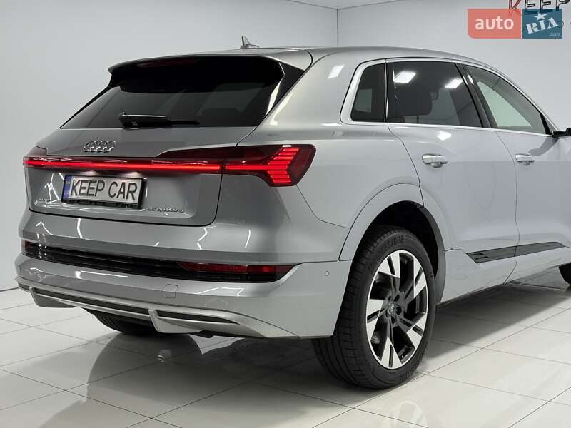 Позашляховик / Кросовер Audi e-tron 2020 в Одесі фото 17 Позашляховик / Кросовер Audi e-tron 2020 в Одесі
