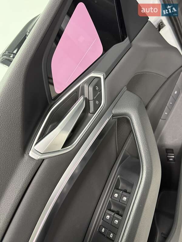 Позашляховик / Кросовер Audi e-tron 2020 в Одесі фото 30 Позашляховик / Кросовер Audi e-tron 2020 в Одесі