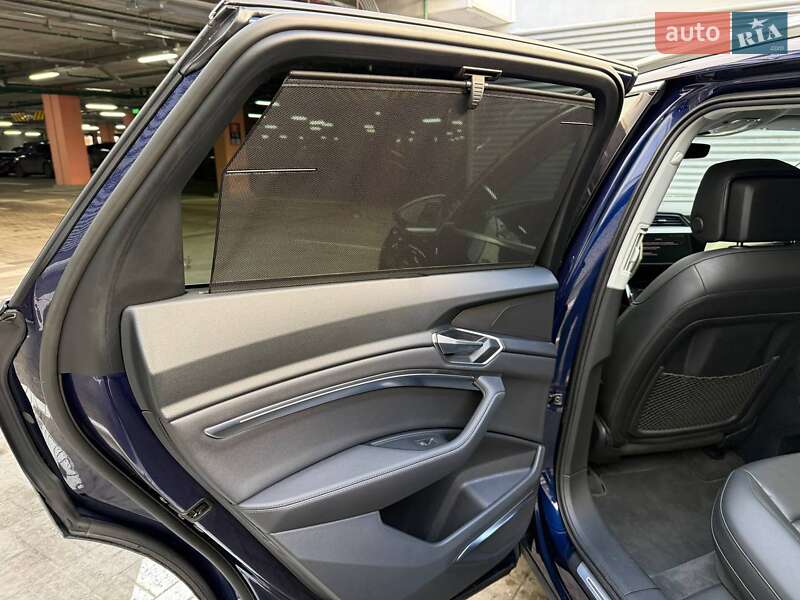 Внедорожник / Кроссовер Audi e-tron 2021 в Киеве