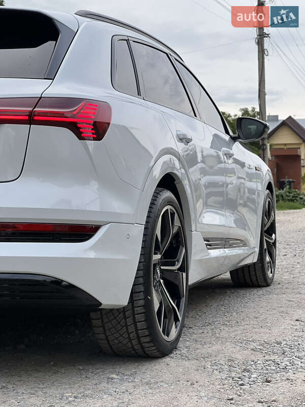 Внедорожник / Кроссовер Audi e-tron 2021 в Тернополе
