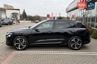 Позашляховик / Кросовер Audi e-tron 2021 в Рівному