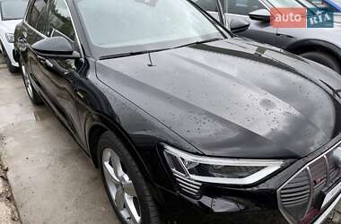 Внедорожник / Кроссовер Audi e-tron 2022 в Киеве