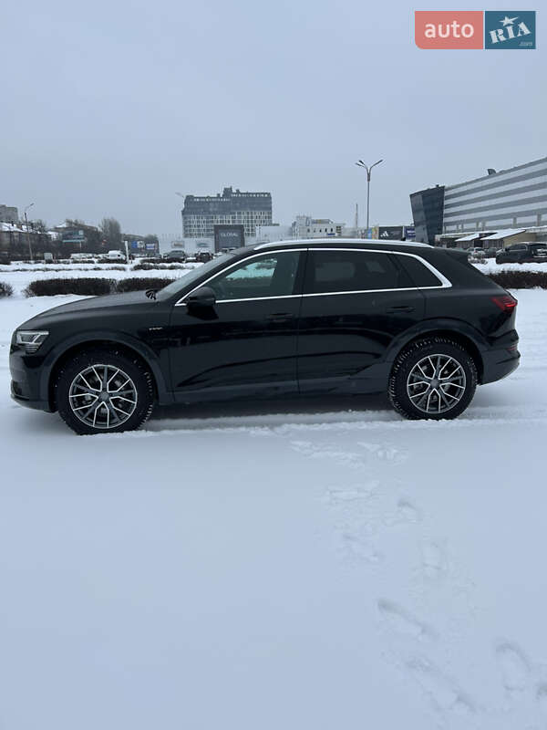 Внедорожник / Кроссовер Audi e-tron 2023 в Житомире